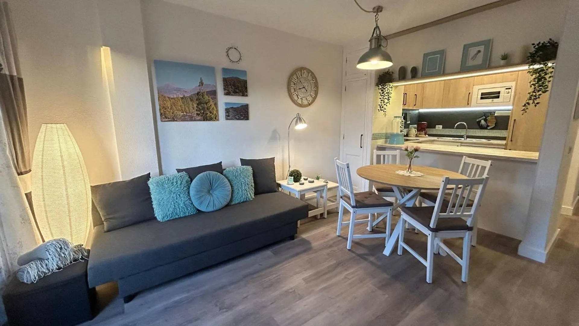 Apartment Hübsche Ferienwohnung mit 2 Schlafzimmern, Pool und WLAN, Strandnähe Callao Salvaje